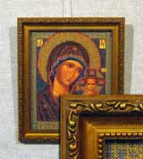 Вышивка бисером «Казанская Богоматерь» 24,5х20,2
(рамка, стекло антиблик, оргалит, установка, натяжка)
