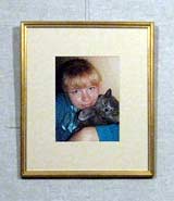 Цветное фото «Девушка с котом» 20,5х19
(рамка деревянная, стекло антибликовое, оргалит, установка в раму, накатка)
